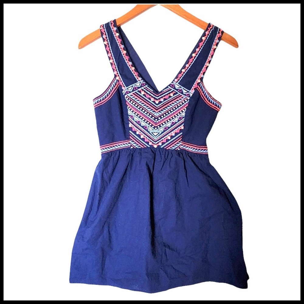 American Eagle Outfitters size 2 Blue V-Neck Embroidered Dress‎